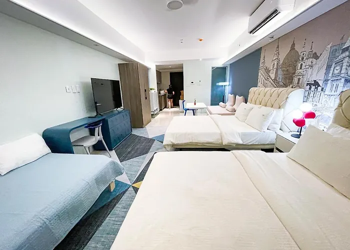 Lovely Penthouse Across Of Dreams, Airport