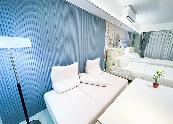 Apartment Lovely Penthouse Across Of Dreams, Airport *