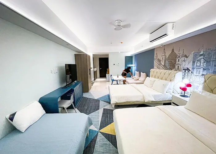 Lovely Penthouse Across Of Dreams, Airport *